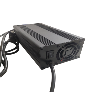 EV CHARGER FOR LEAD ACID BATTERY 4 AMP IN ALUMINIUM BODY FOR